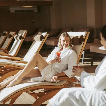 Hotel Mein Fast 4*