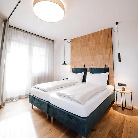 Hotell Mein Fast 4*