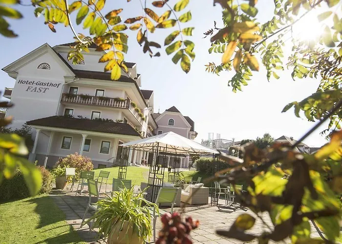 Mein Fast فندق 4*